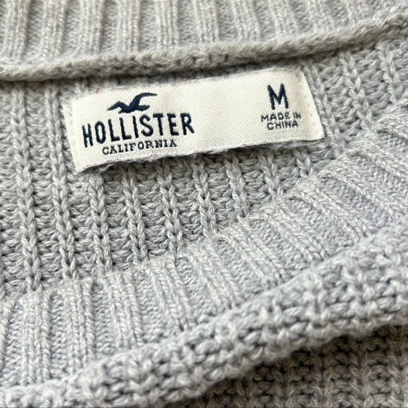 Hollister Crew Women’s Sweater • Used • Size: Medium - Picture 3 of 8